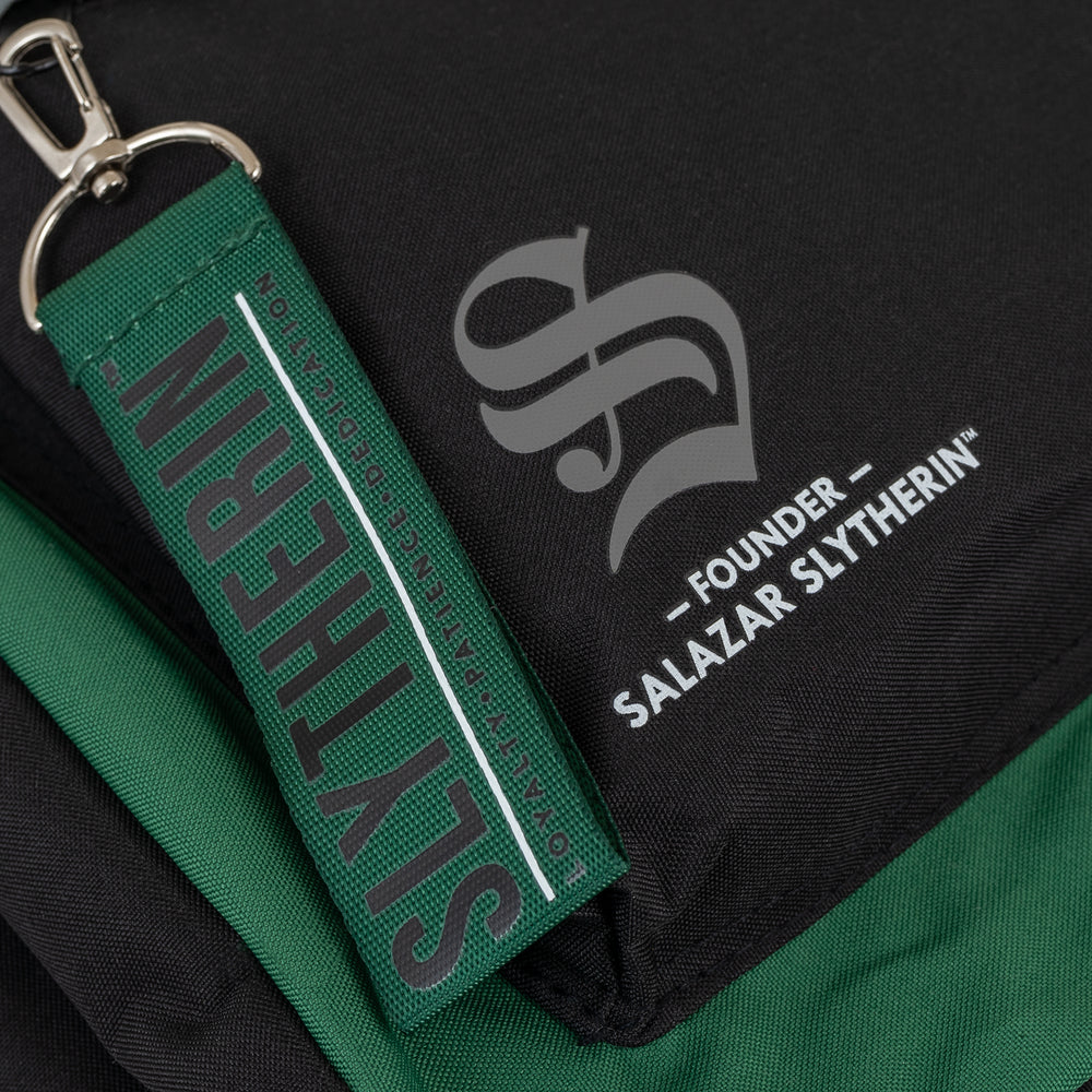 HARRY POTTER SLYTHERIN MIXBLOCK BACKPACK WITH WEBBING PULLER