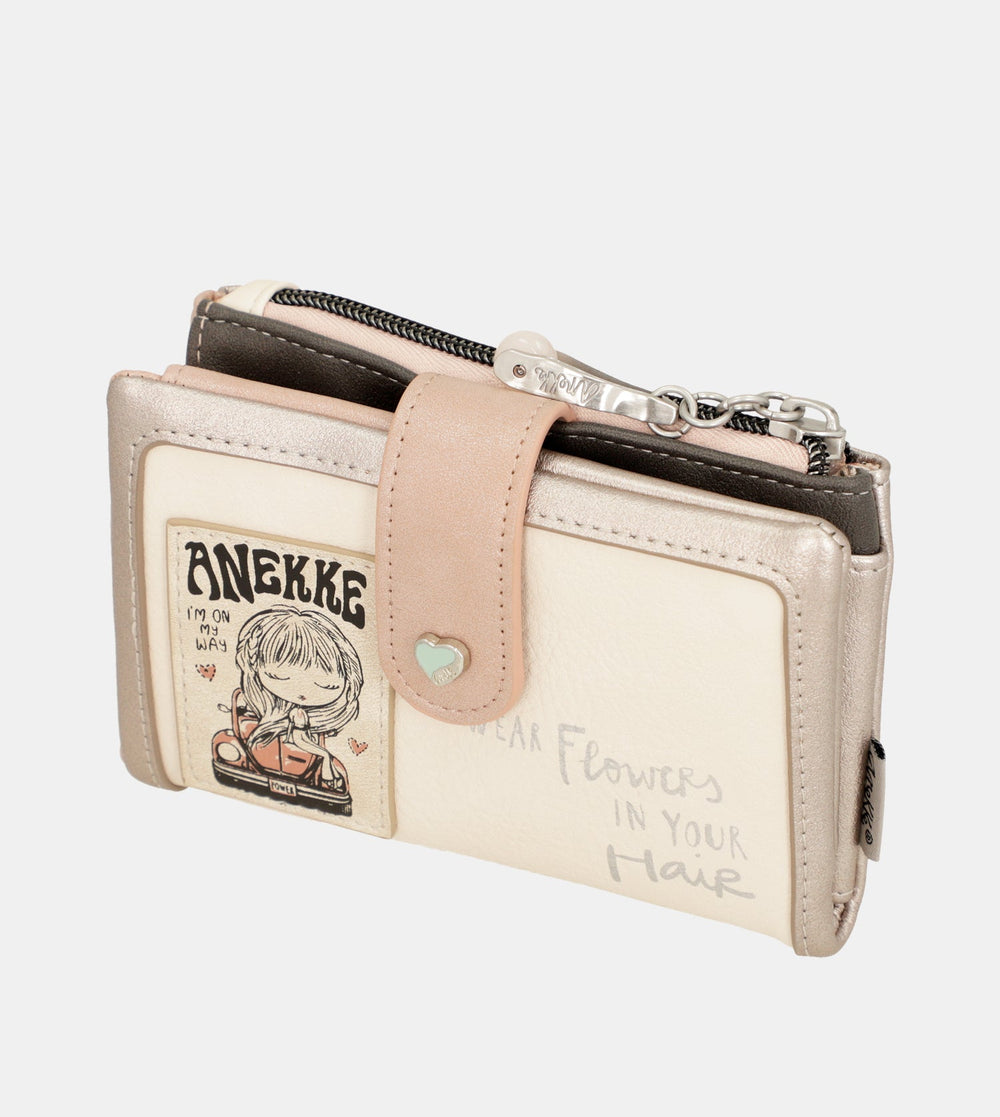 Psychedelic flexible RFID walle