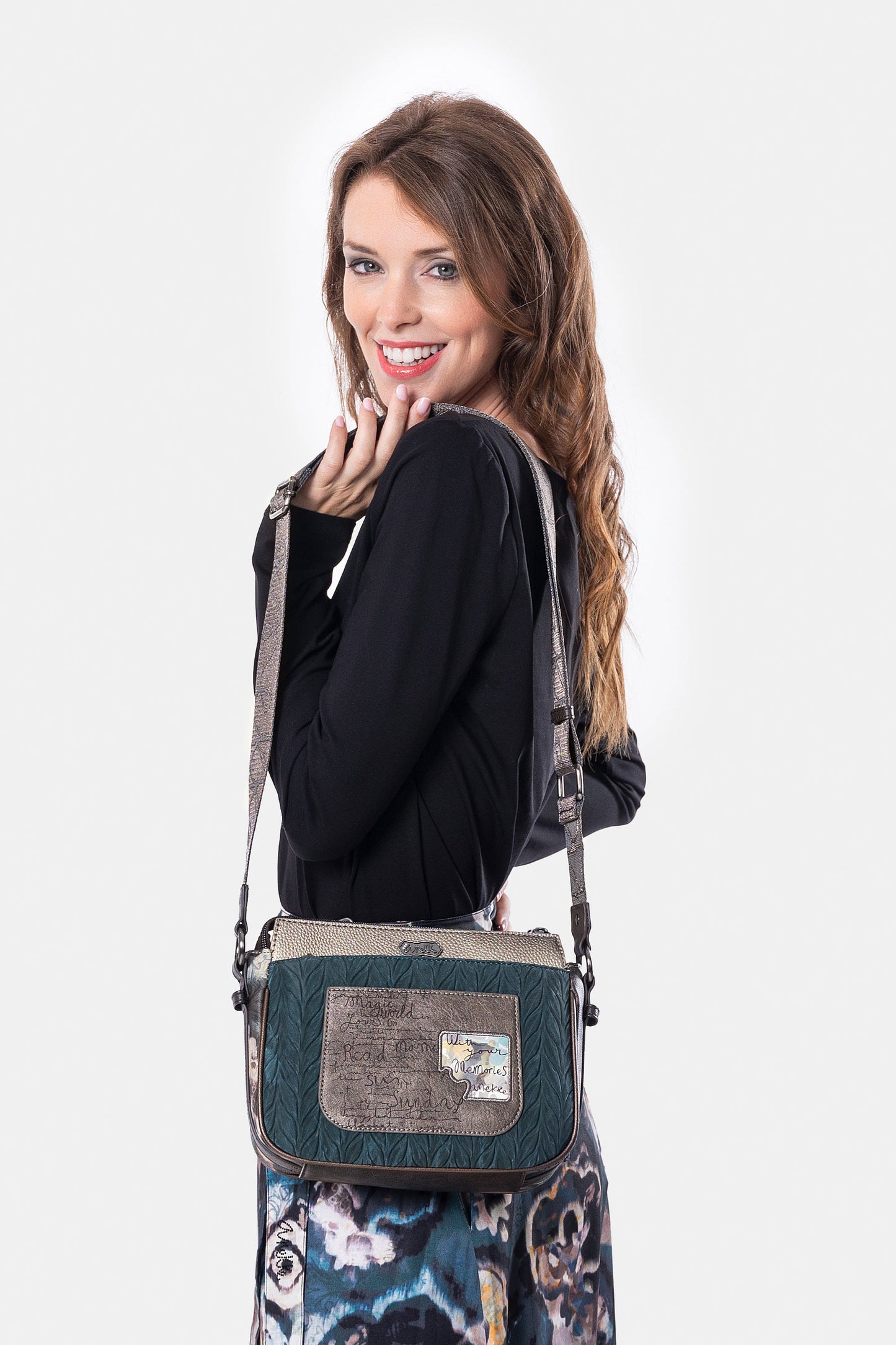 Real 3-compartment medium crossbody