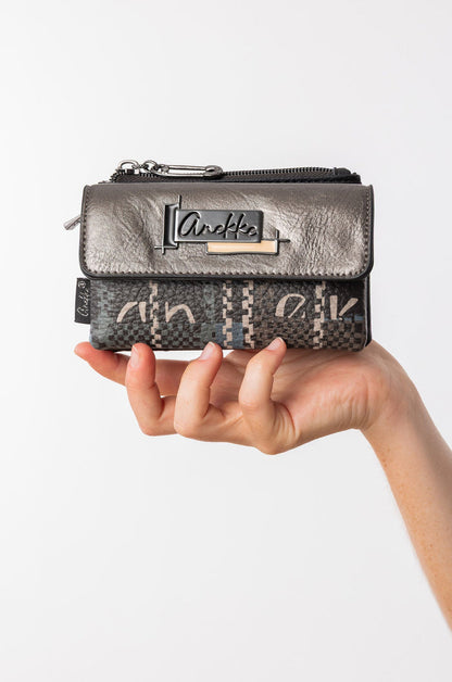 Purse Iron with flap