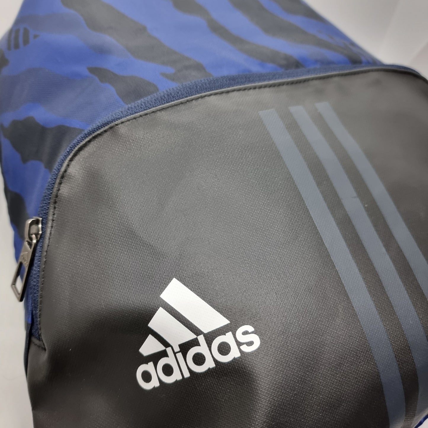 ADIDAS DRAWSTRING BAG (NAVY/BLACK) Sale