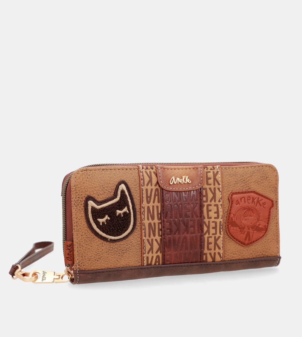 *HALF PRICE **Large Urban logo wallet