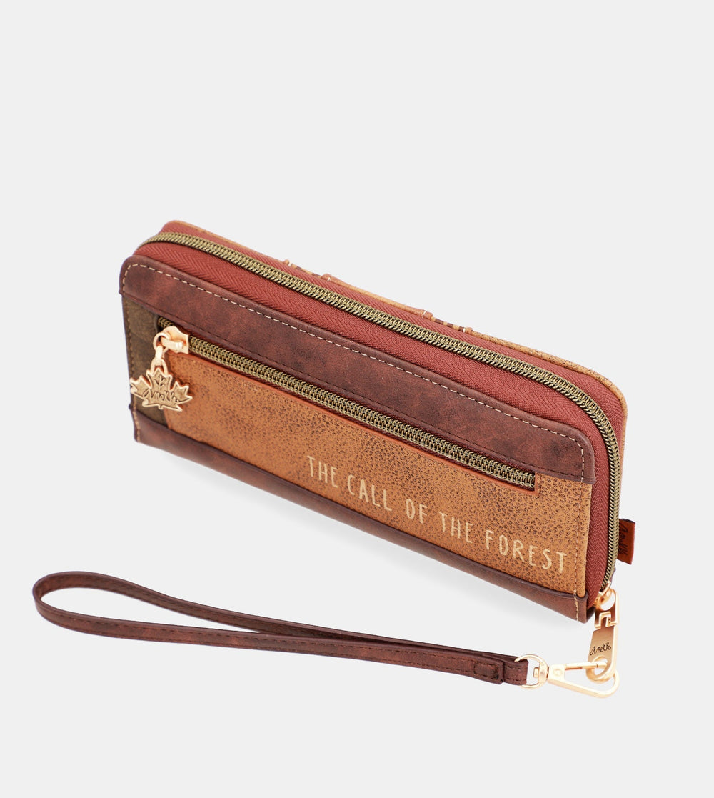 *HALF PRICE **Large Urban logo wallet